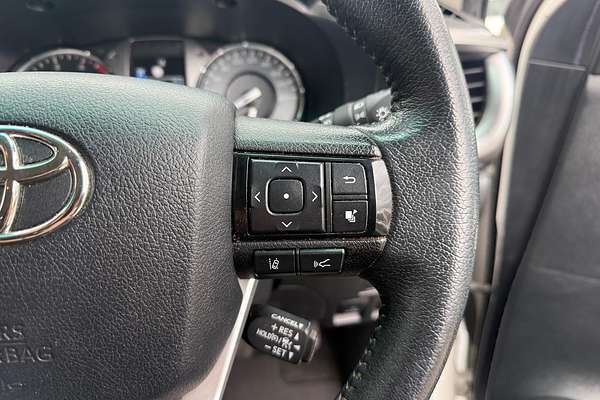 2020 Toyota Hilux SR5 GUN126R 4X4