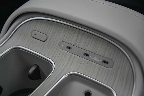 2025 Hyundai Palisade Calligraphy LX3.V1