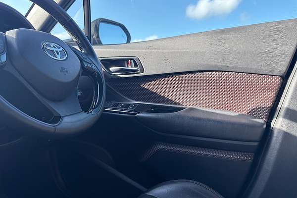 2017 Toyota C-HR Koba NGX50R