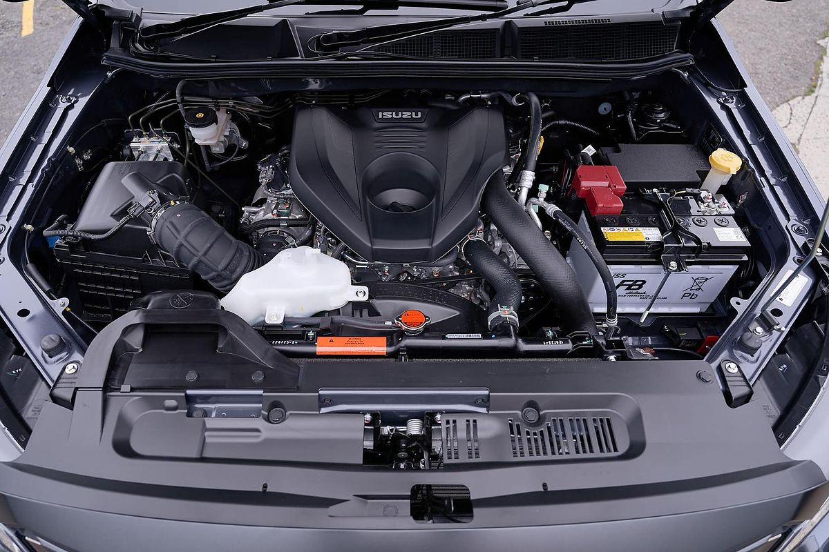 2025 Isuzu D-MAX X-TERRAIN 4X4