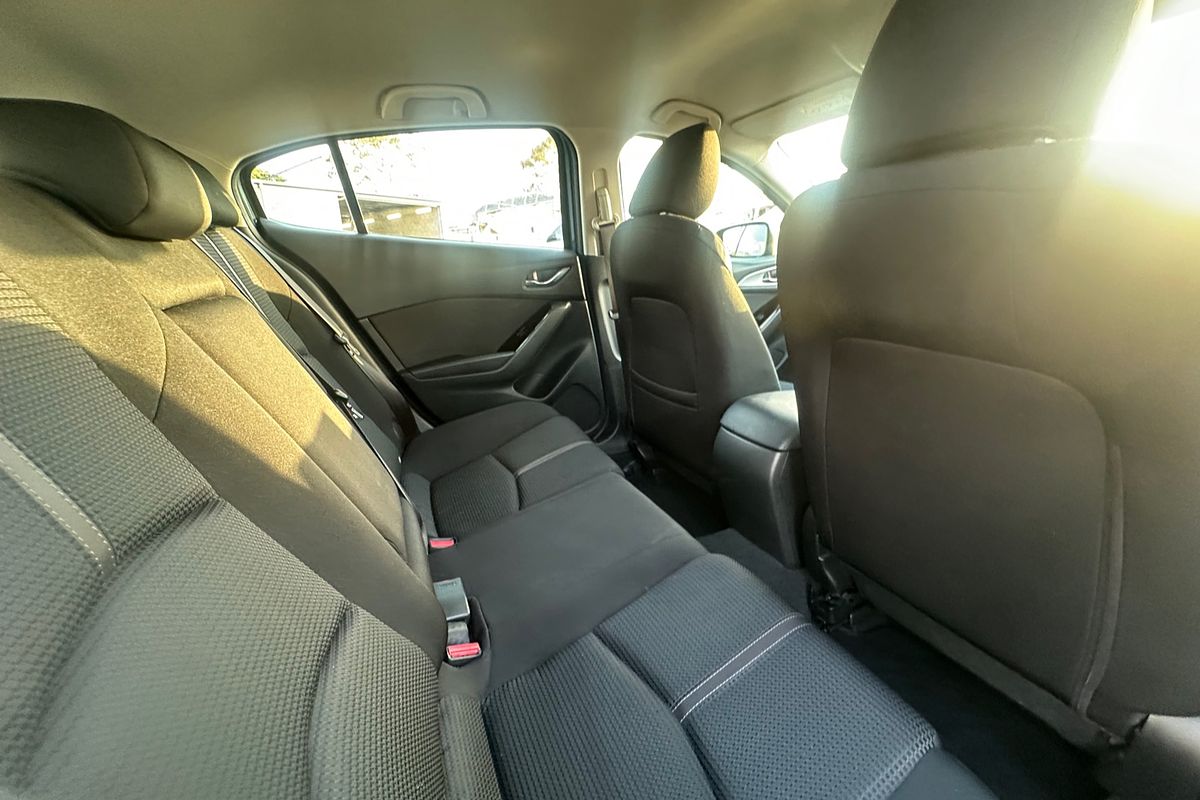 2018 Mazda 3 MAZDA3 MAXX SPORT 300KAH5M