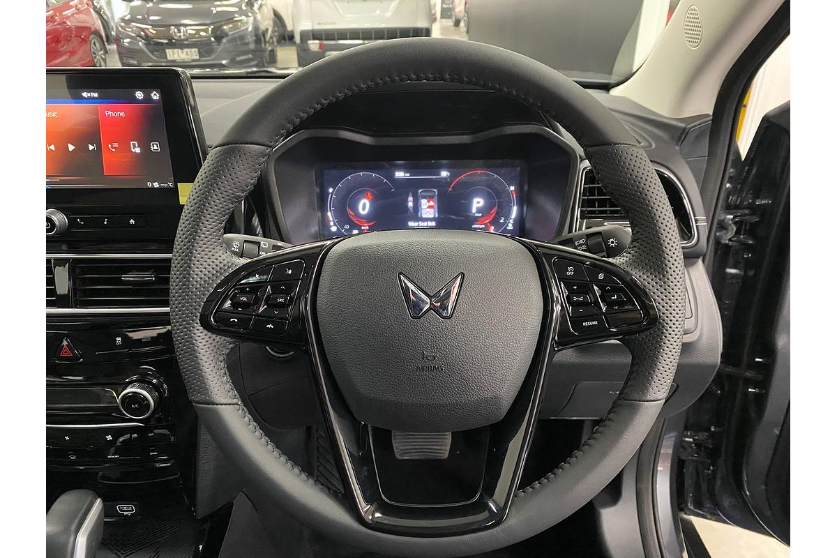 2025 Mahindra XUV3XO AX7L