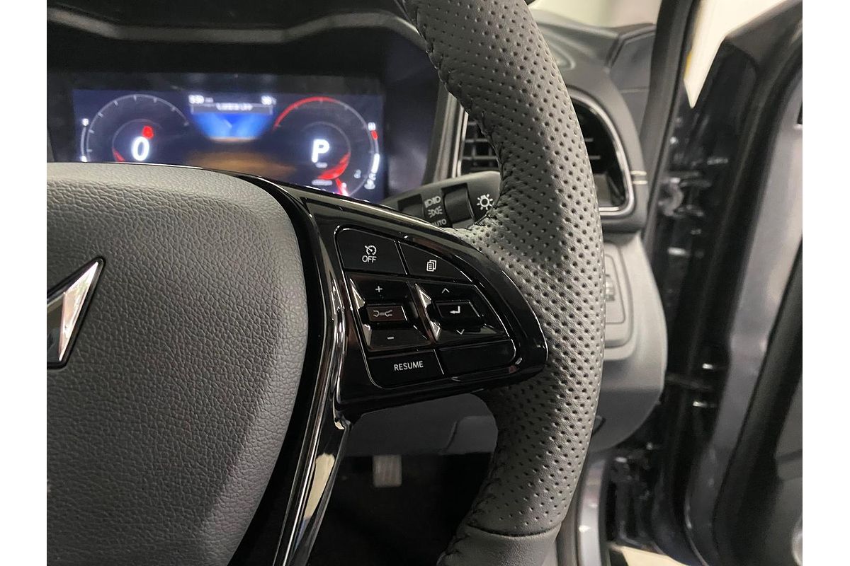 2025 Mahindra XUV3XO AX7L
