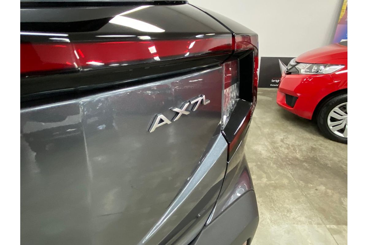 2025 Mahindra XUV3XO AX7L