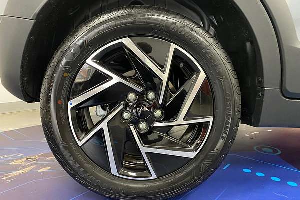 2025 Mahindra XUV3XO AX7L