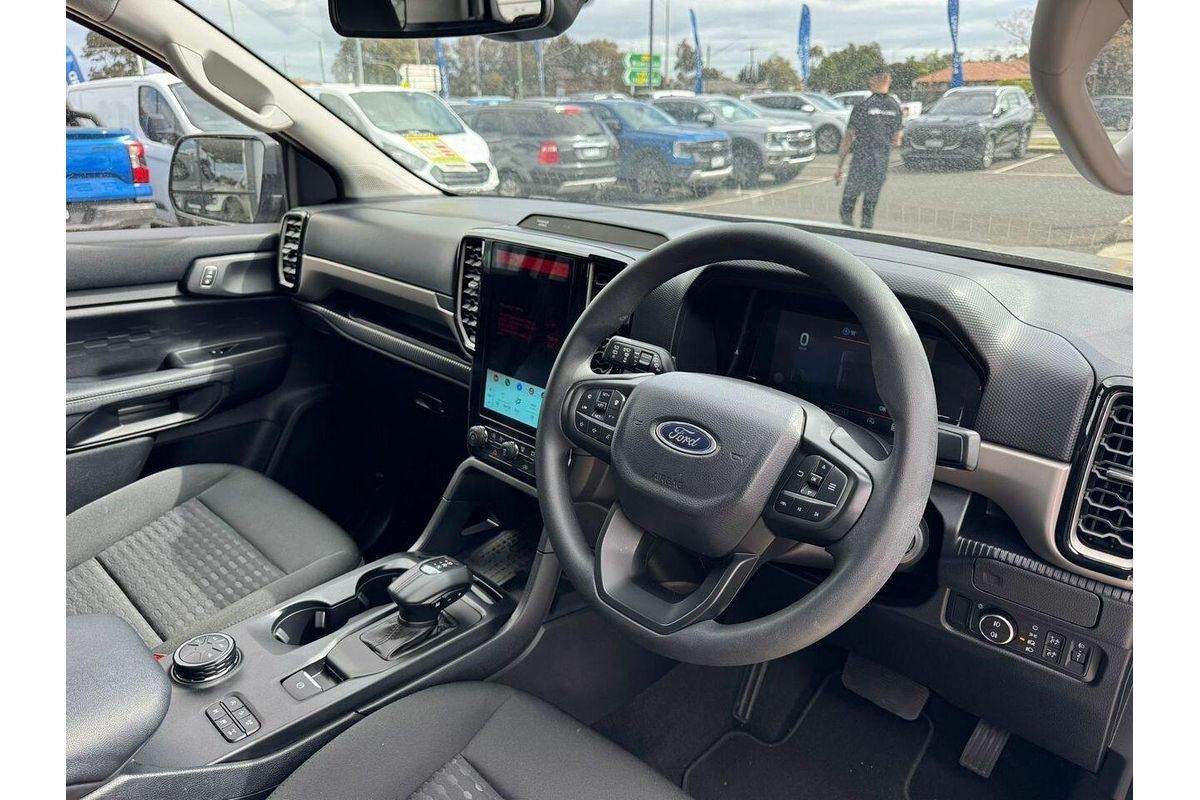 2024 Ford Everest Ambiente 2.0L