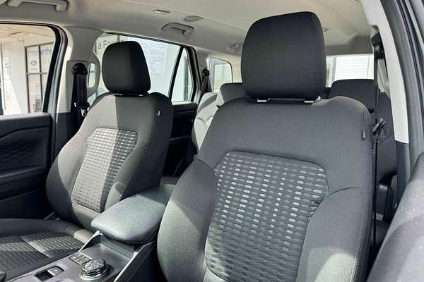 2024 Ford Everest Ambiente 2.0L