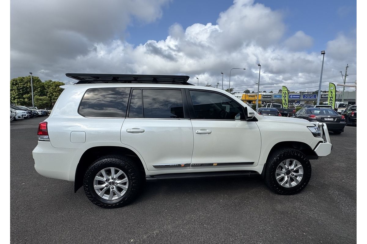 2015 Toyota Landcruiser Sahara VDJ200R