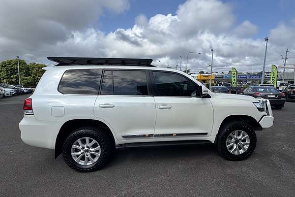2015 Toyota Landcruiser Sahara VDJ200R