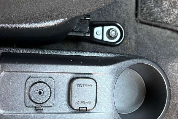 2011 Mazda 2 Neo DE Series 1