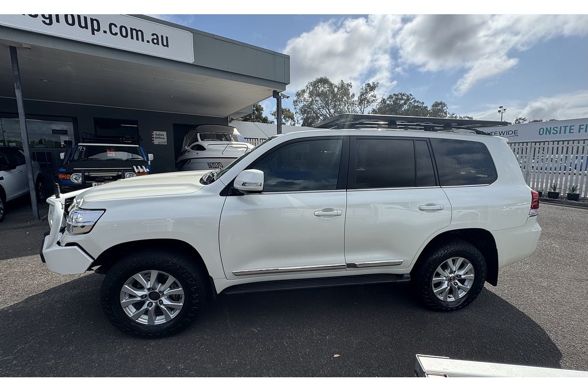 2015 Toyota Landcruiser Sahara VDJ200R