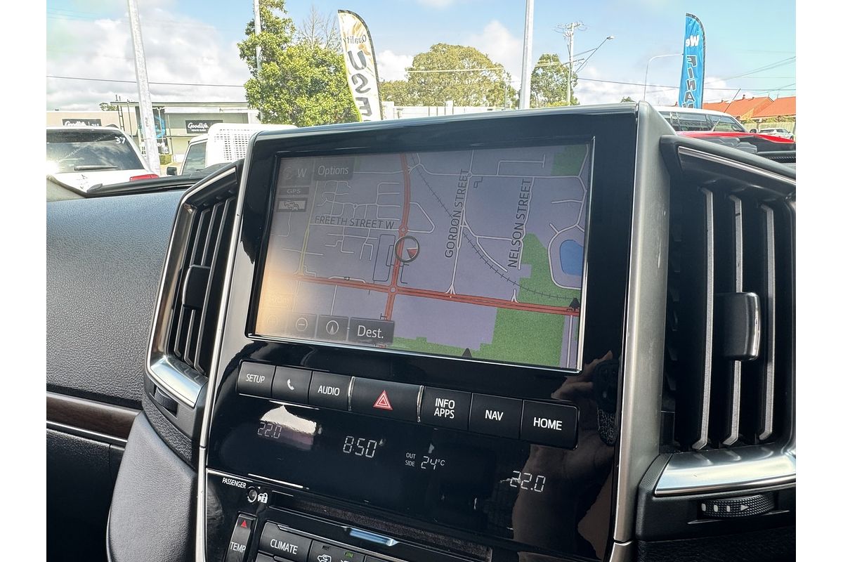 2015 Toyota Landcruiser Sahara VDJ200R