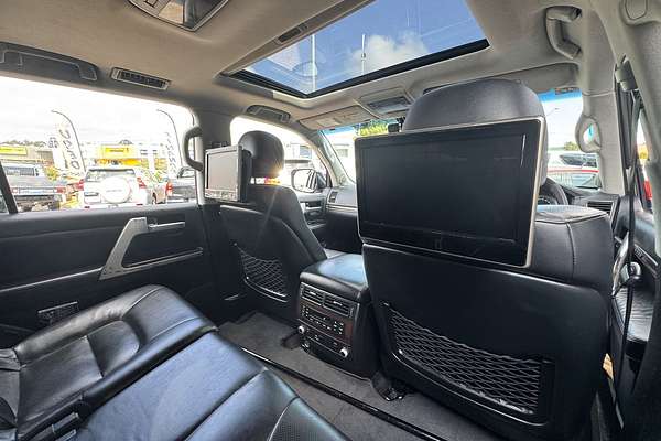 2015 Toyota Landcruiser Sahara VDJ200R