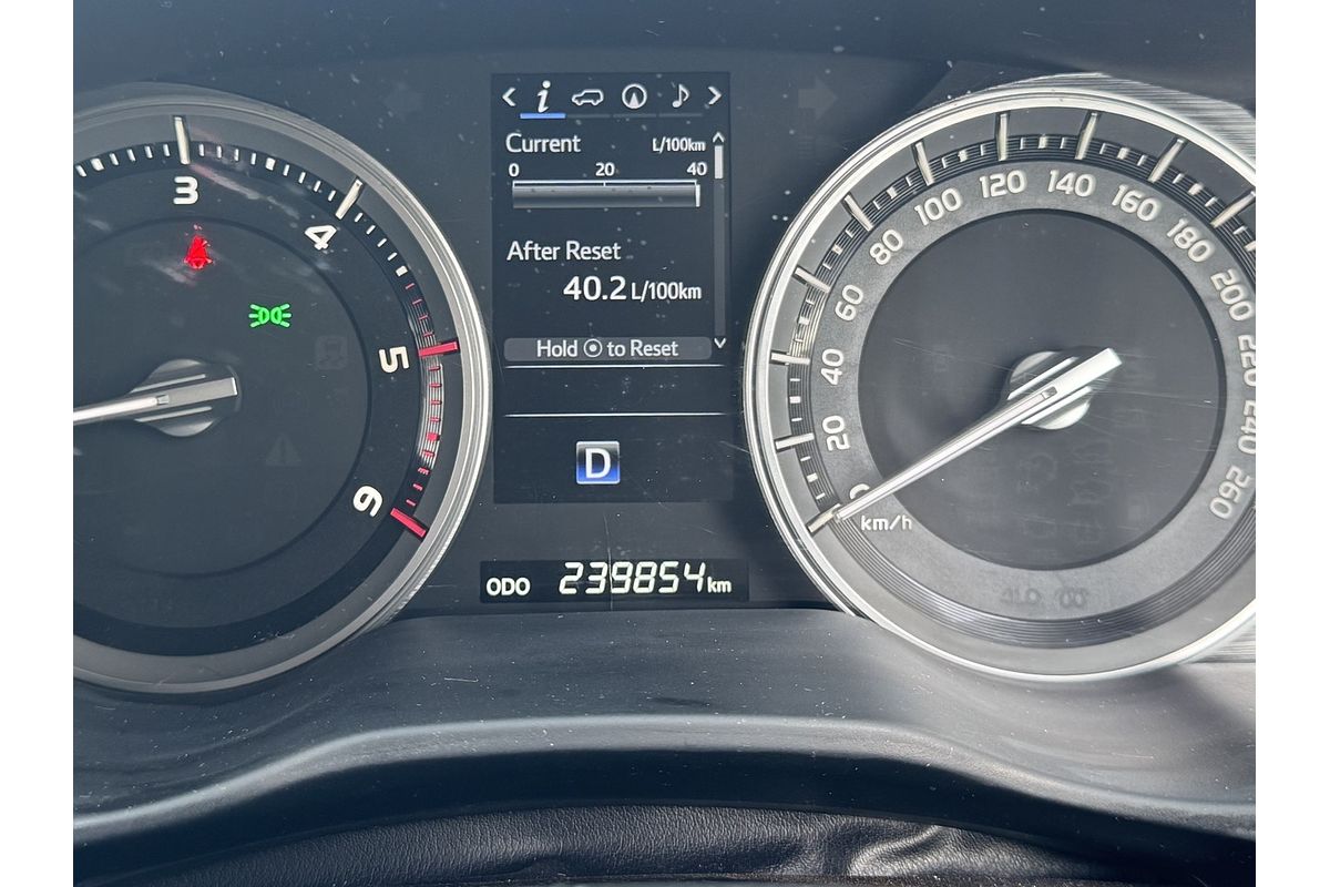 2015 Toyota Landcruiser Sahara VDJ200R