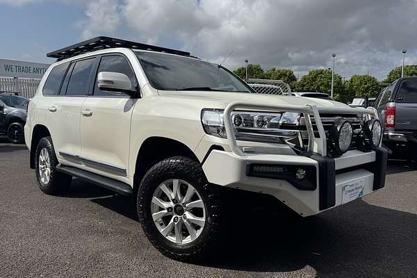 2015 Toyota Landcruiser Sahara VDJ200R