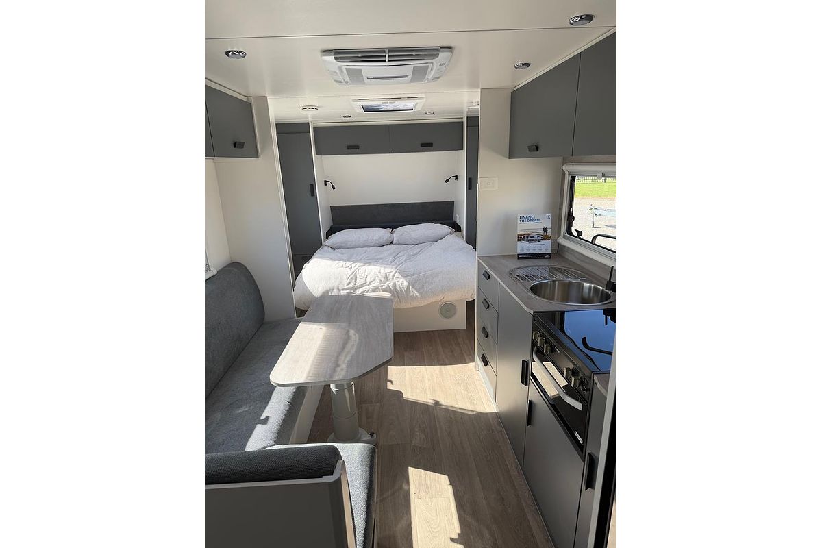 2025 Jayco Starcraft 19.61-2.Bp.Sc-My25