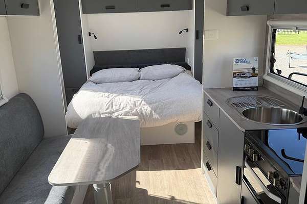 2025 Jayco Starcraft 19.61-2.Bp.Sc-My25