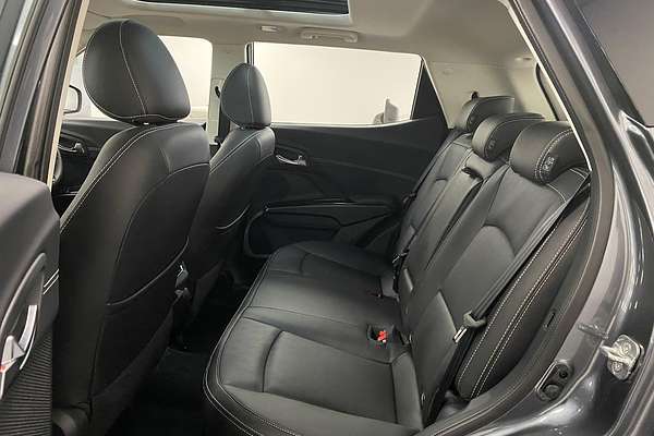 2025 Mahindra XUV3XO AX7L