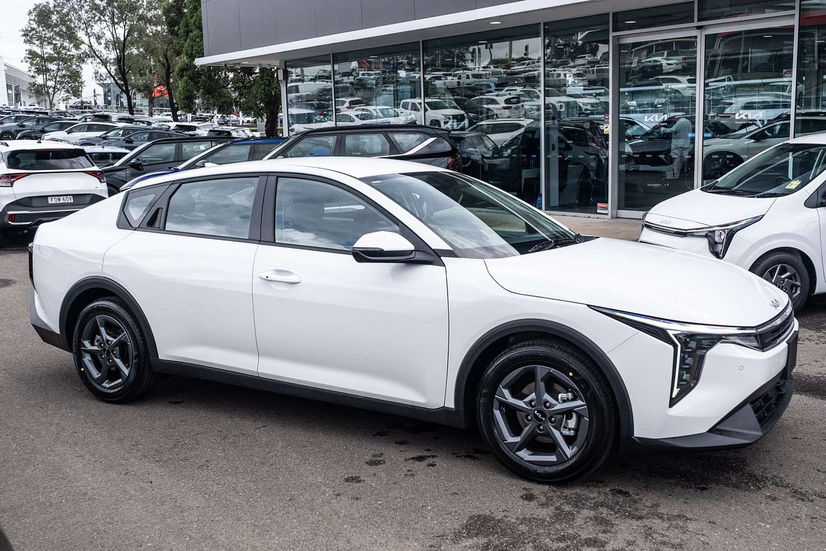 2025 Kia K4 S CL4m