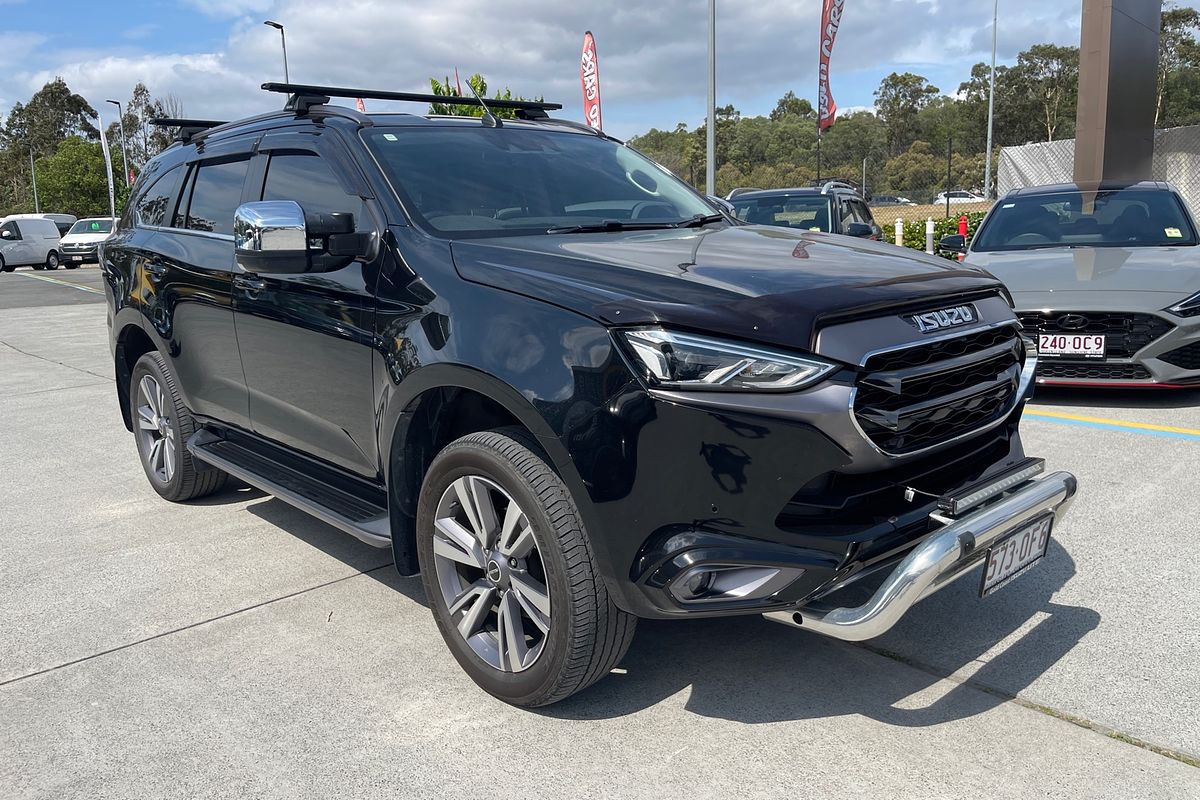 2023 Isuzu MU-X LS-T