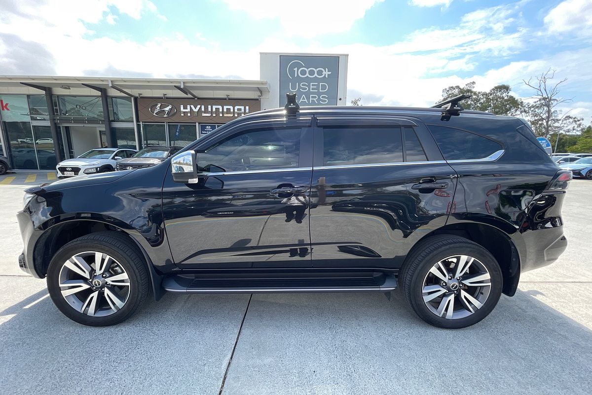 2023 Isuzu MU-X LS-T