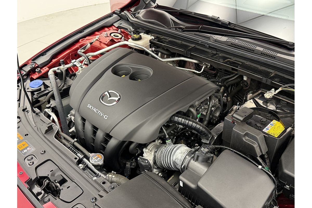 P 6AUTO SEDAN G20E EVOLVE MHEV VISION