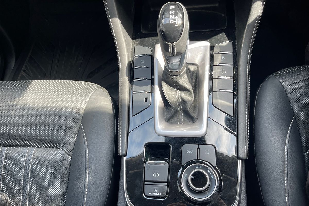 2023 Isuzu MU-X LS-T