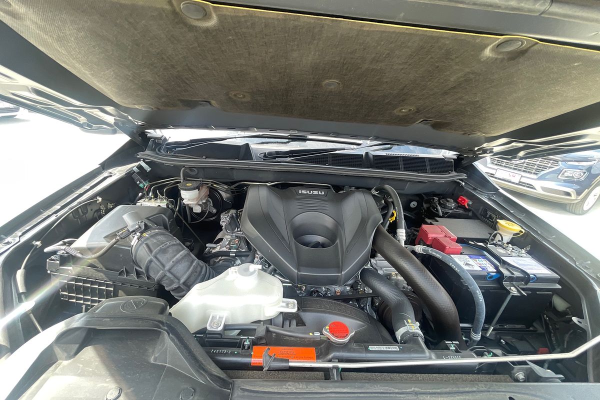 2023 Isuzu MU-X LS-T