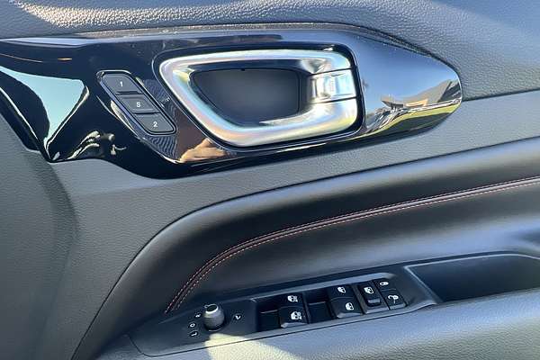 2023 Jeep Compass Trailhawk M6