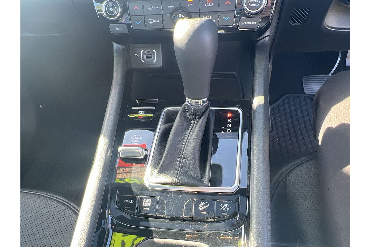 2023 Jeep Compass Trailhawk M6