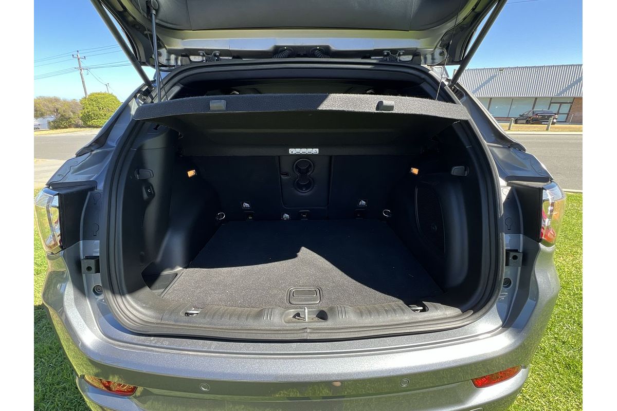 2023 Jeep Compass S-Limited M6