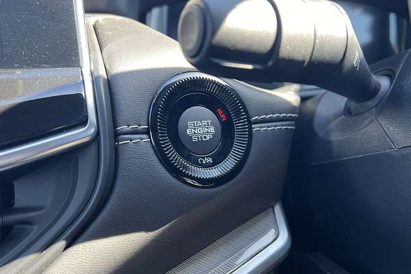 2023 Jeep Compass S-Limited M6