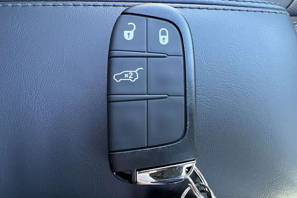 2023 Jeep Compass S-Limited M6