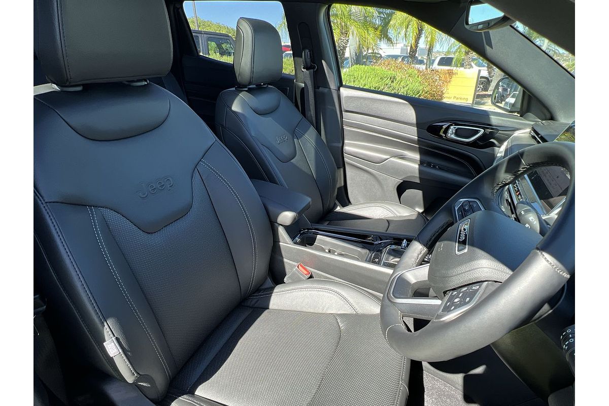 2023 Jeep Compass S-Limited M6