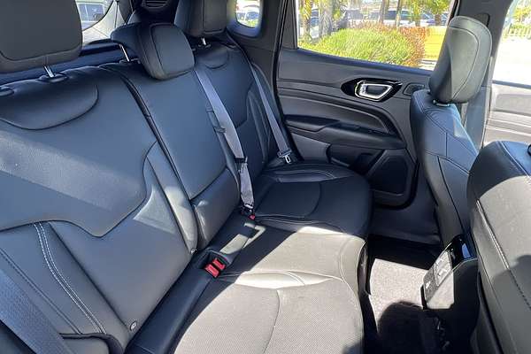 2023 Jeep Compass S-Limited M6