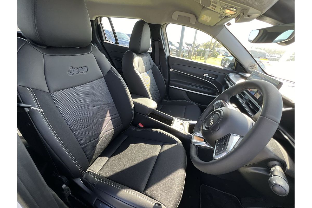 2024 Jeep Avenger Limited JJ