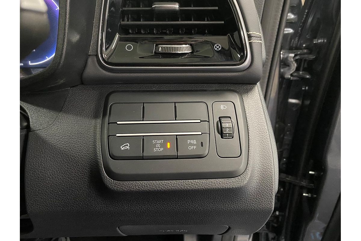 2025 Mahindra XUV3XO AX7L