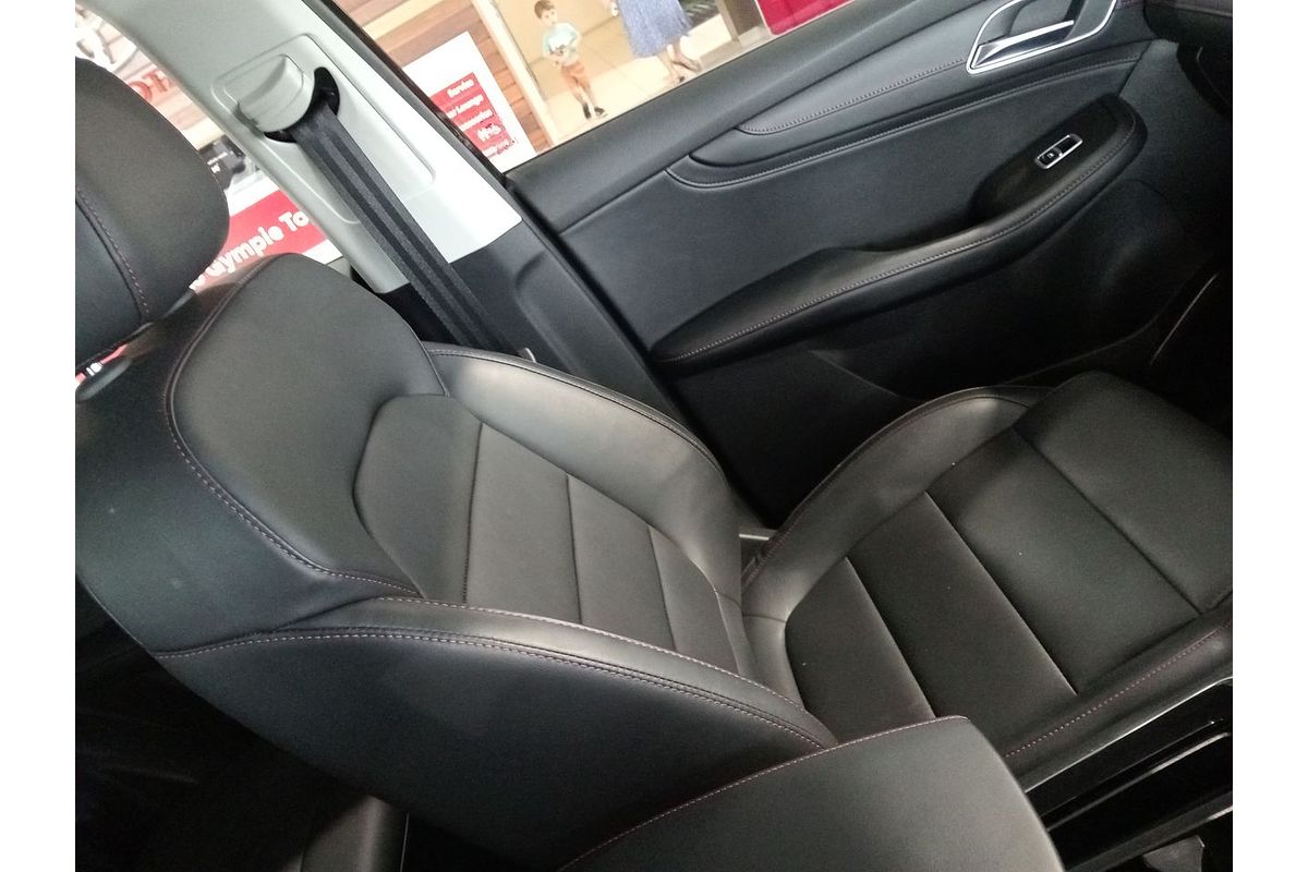 2023 MG HS Excite SAS23