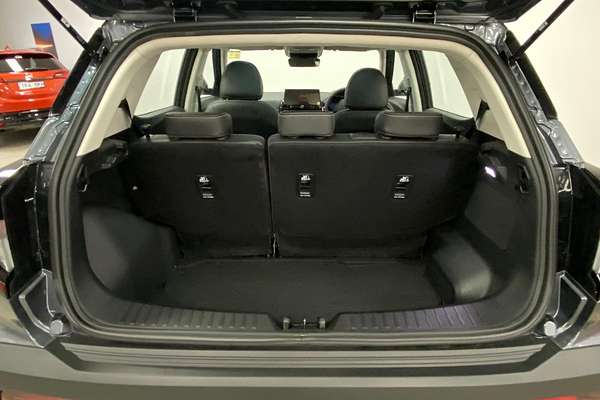 2025 Mahindra XUV3XO AX7L