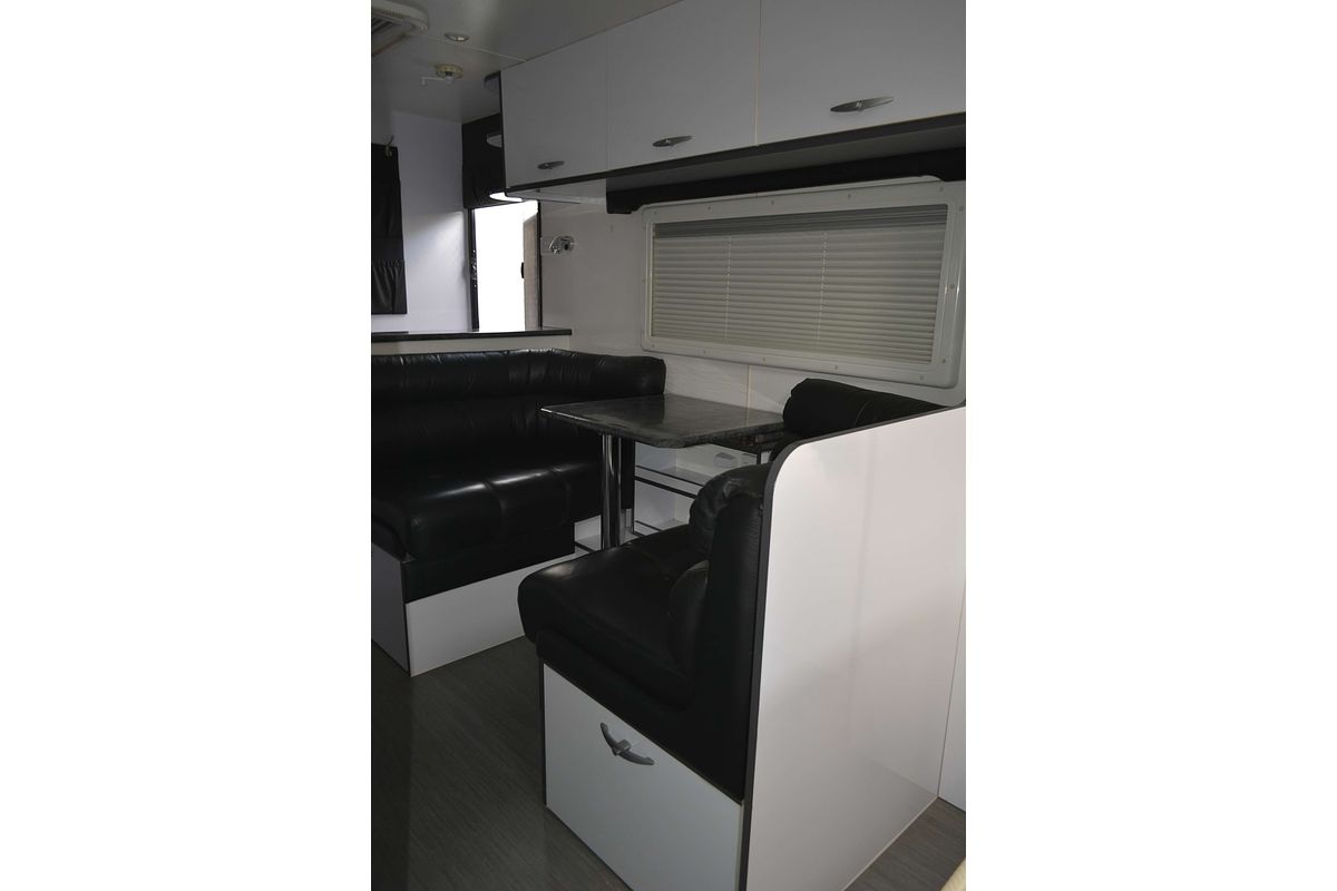 2015 Roma Karisma RR1540
