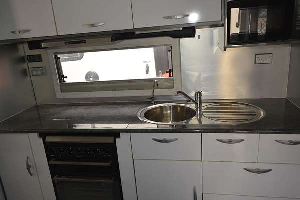2015 Roma Karisma RR1540