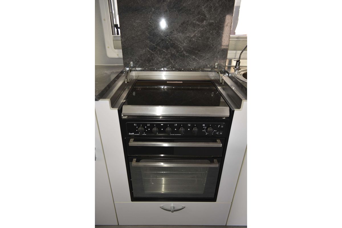 2015 Roma Karisma RR1540
