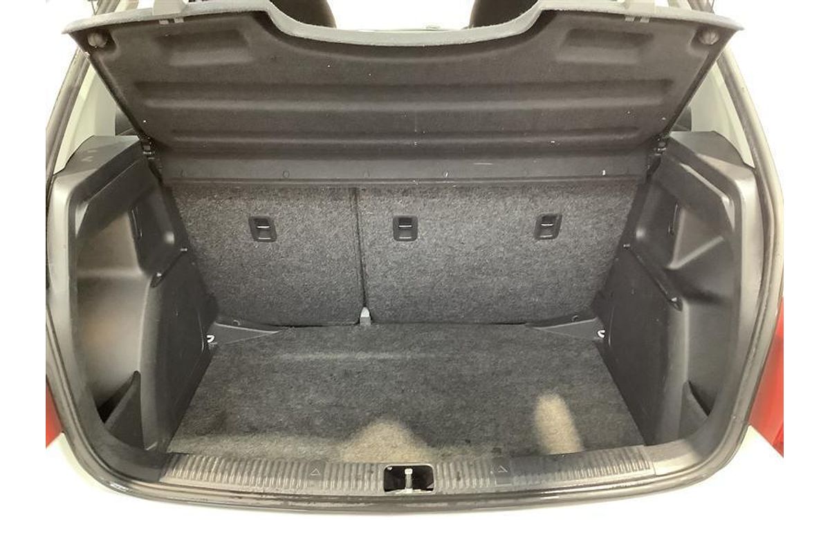 2012 SKODA Fabia 77TSI 5JF