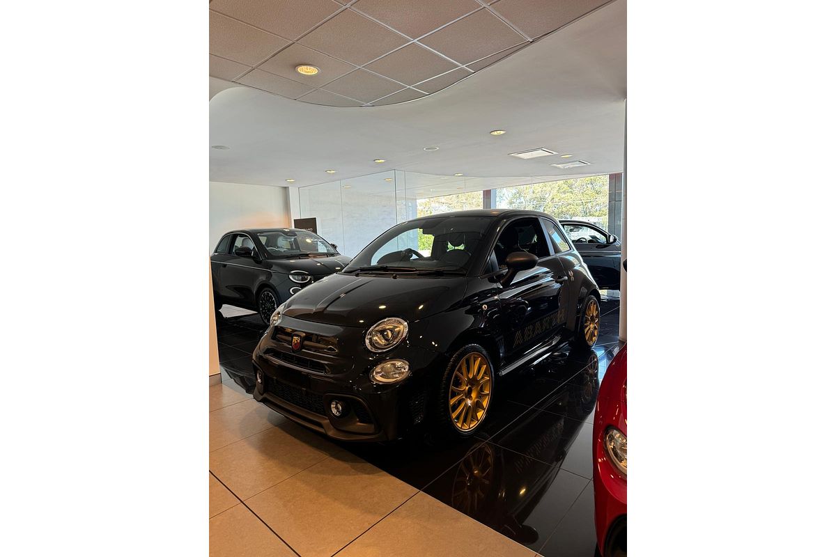 2024 Abarth 695 75 Anniversario