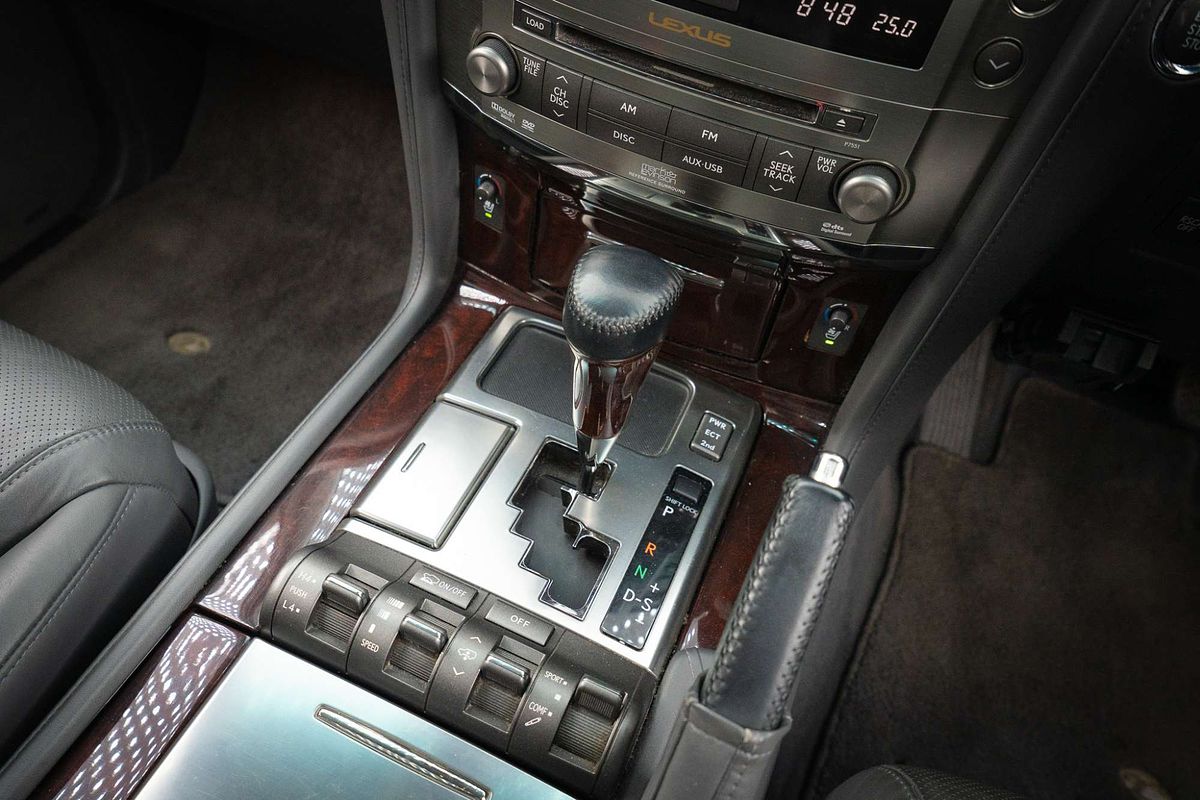 2010 Lexus LX LX570 Sports Luxury URJ201R