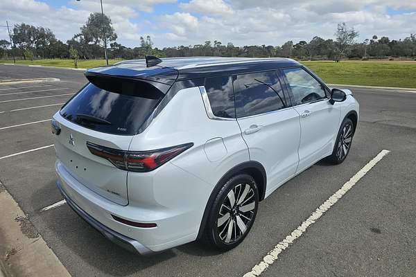 2025 Mitsubishi Outlander Exceed Tourer ZM