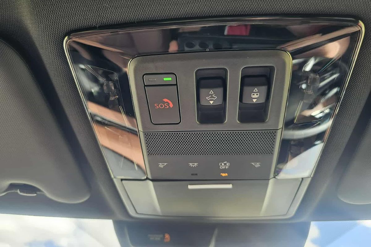 2025 Mitsubishi Outlander Exceed Tourer ZM
