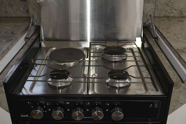 2014 Safari Caravans DELTA SF14099