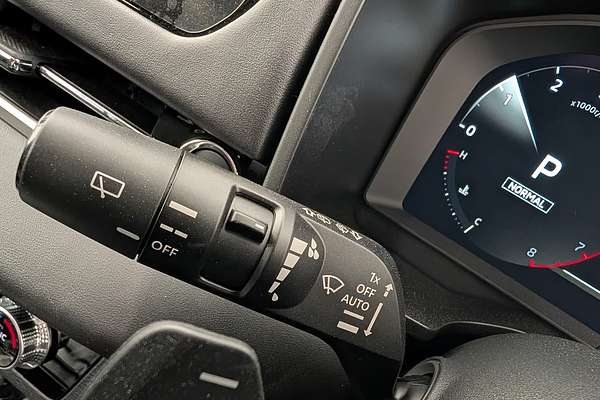2025 Mitsubishi Outlander LS ZM