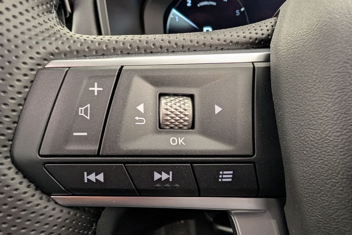 2025 Mitsubishi Outlander LS ZM
